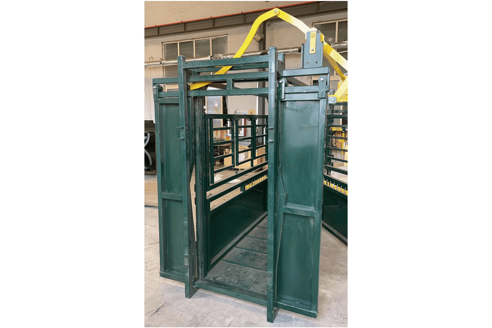 Cattle Squeeze Chute Manual Headgate